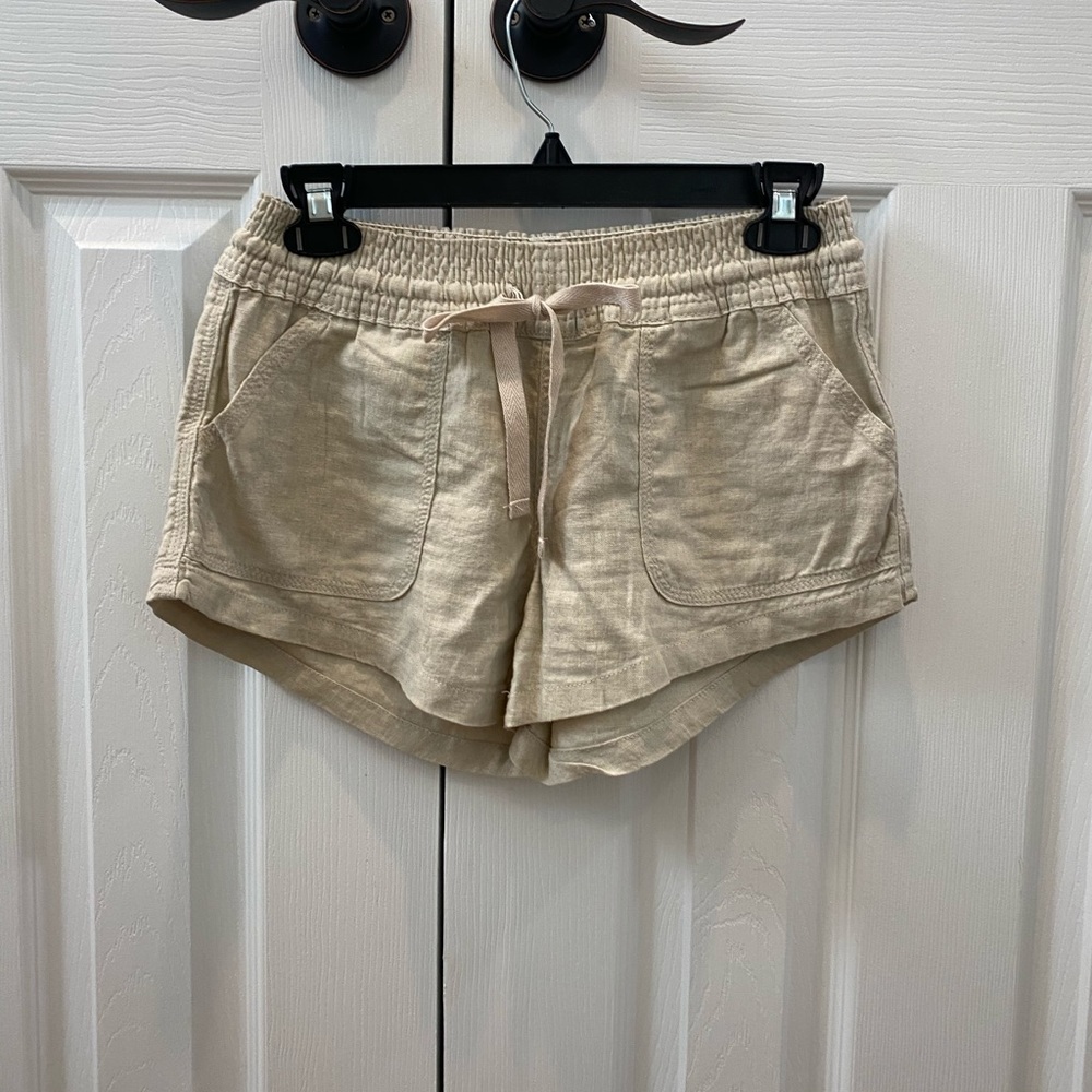 Altar’d state shorts size small super comfy. Only worn once.